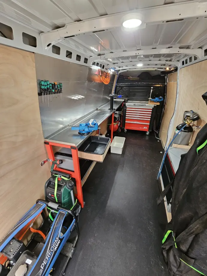 Camion atelier
